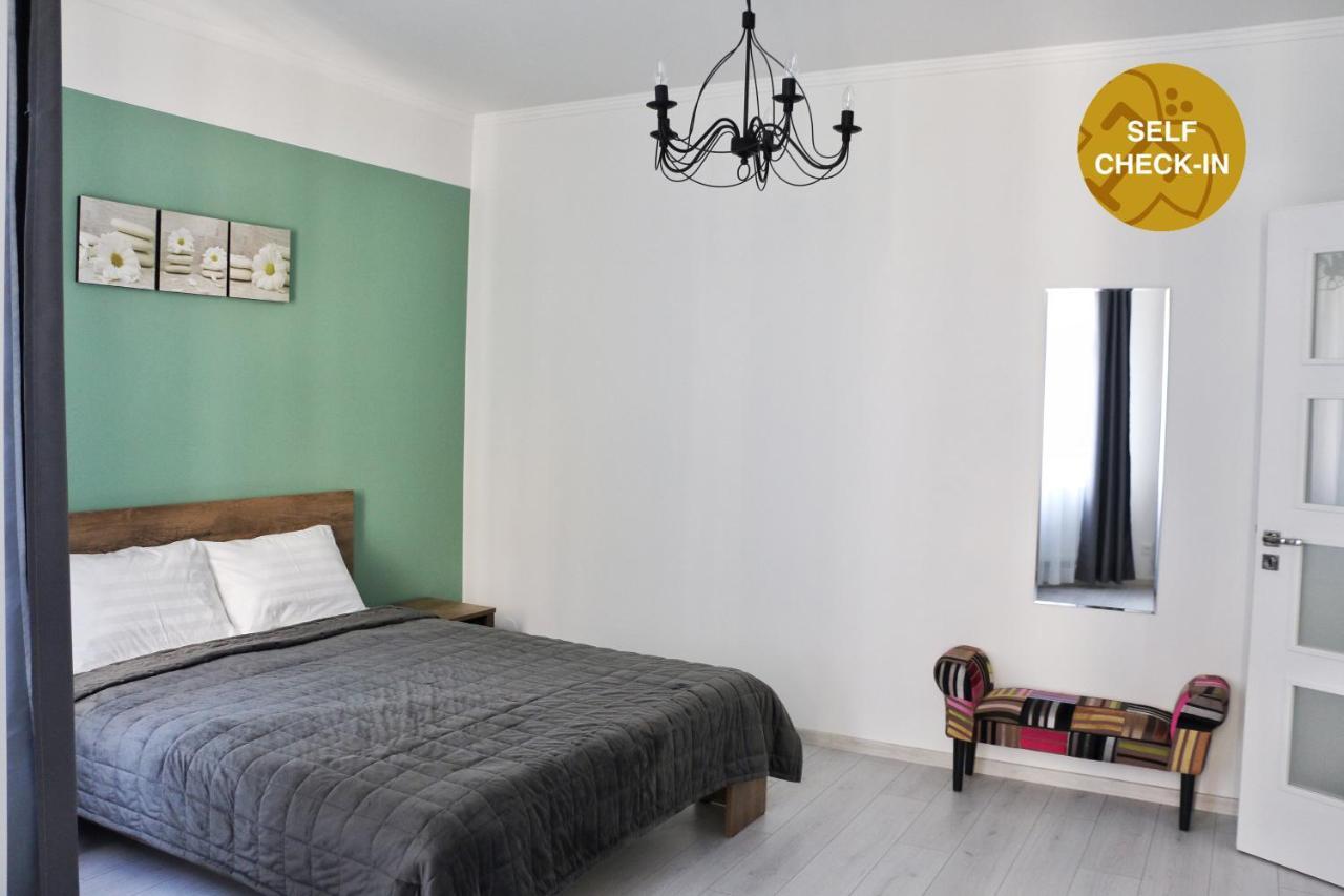 Apartments Moravska 24 كارلوفي فاري المظهر الخارجي الصورة