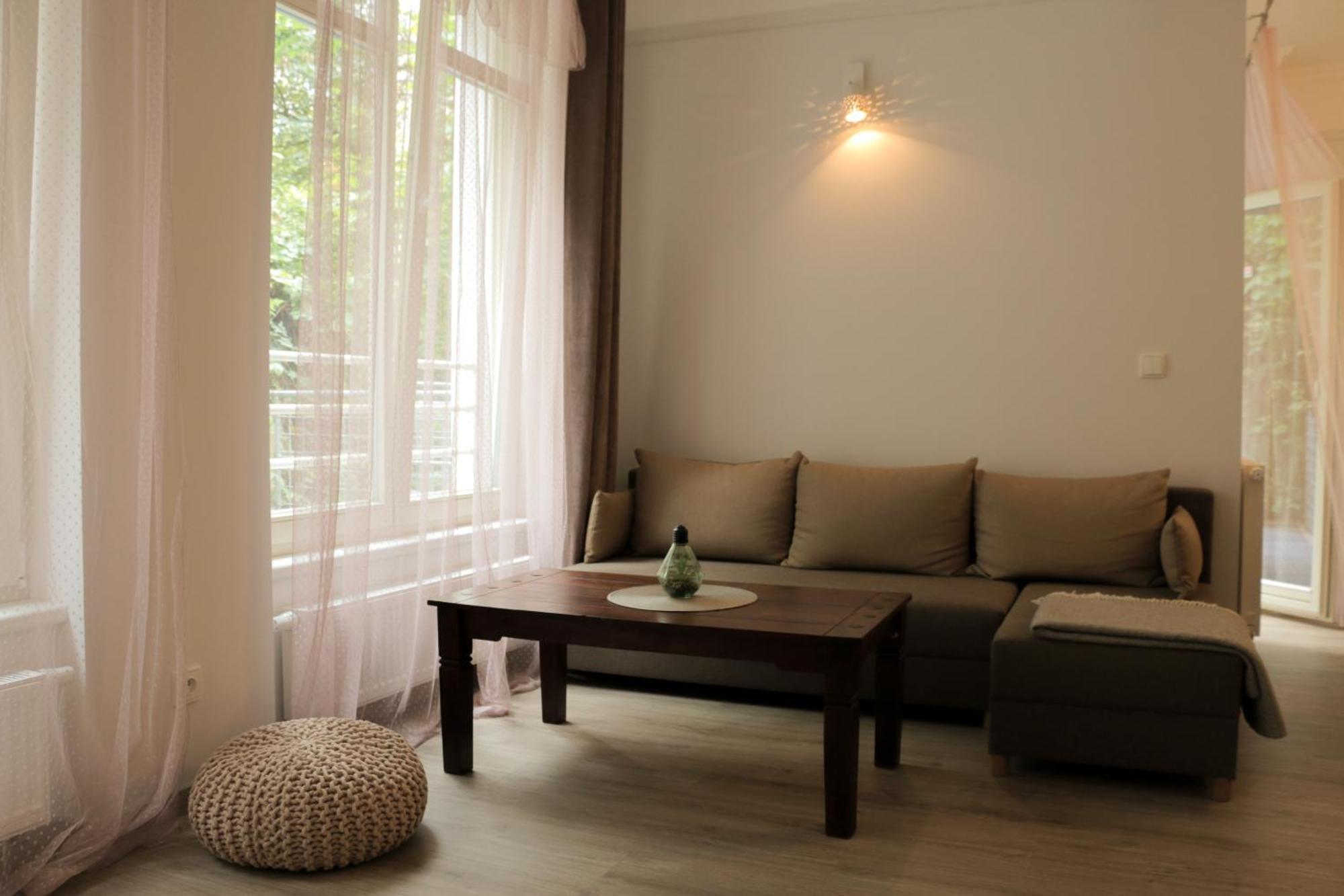 Apartments Moravska 24 كارلوفي فاري الغرفة الصورة