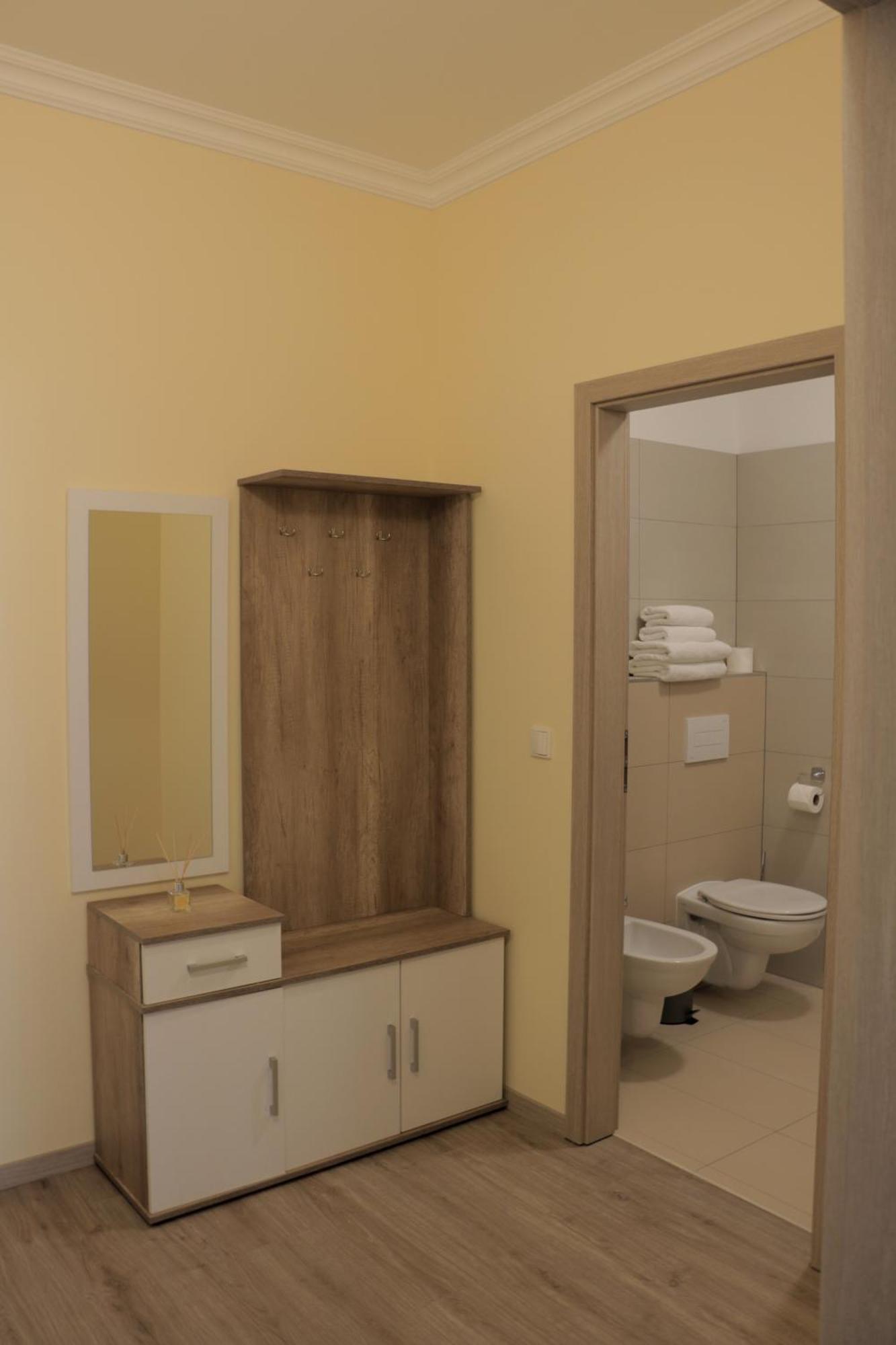 Apartments Moravska 24 كارلوفي فاري الغرفة الصورة
