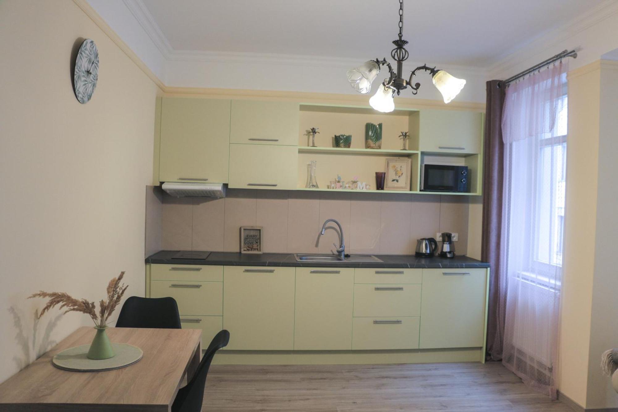 Apartments Moravska 24 كارلوفي فاري المظهر الخارجي الصورة
