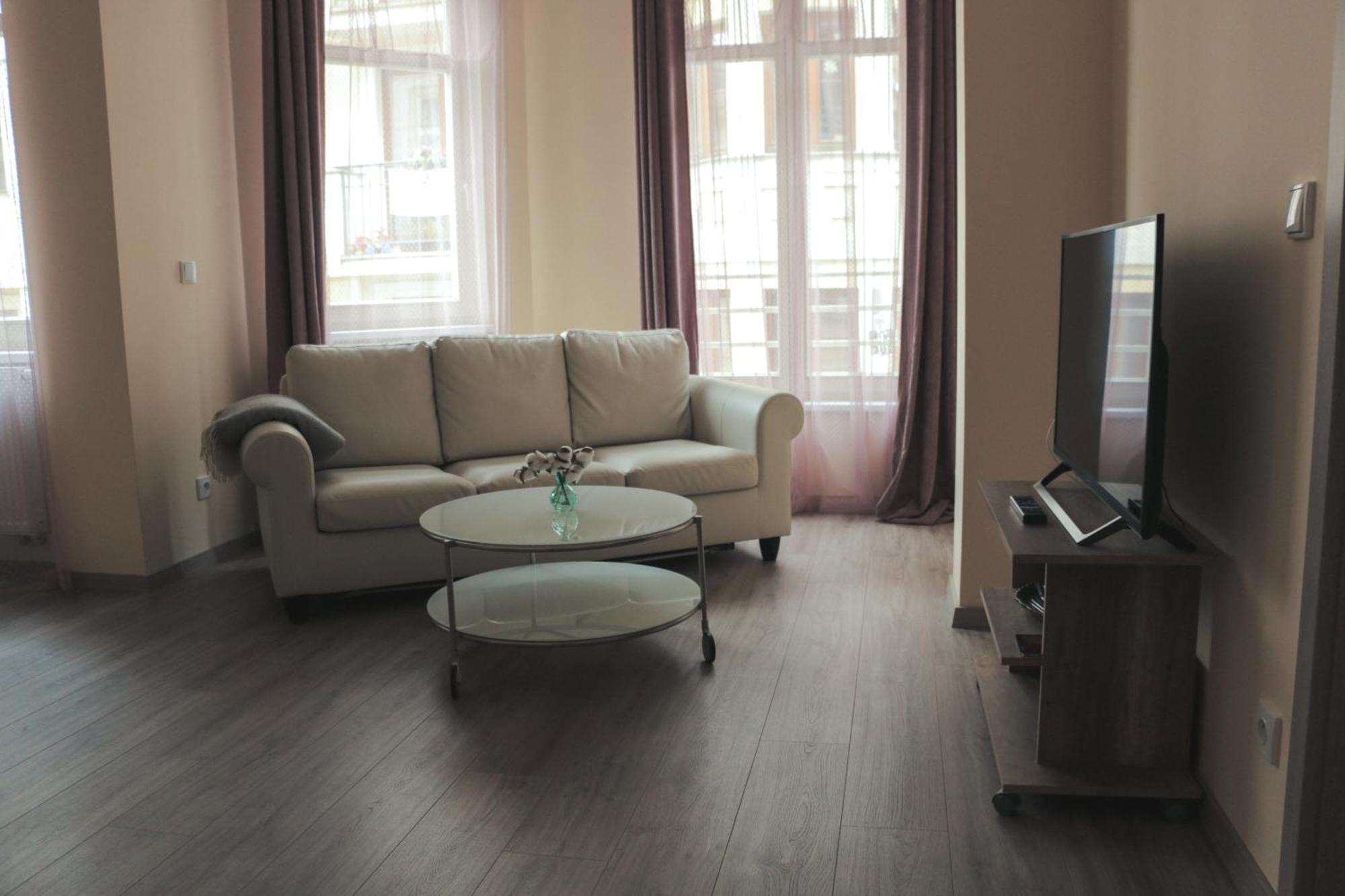 Apartments Moravska 24 كارلوفي فاري المظهر الخارجي الصورة