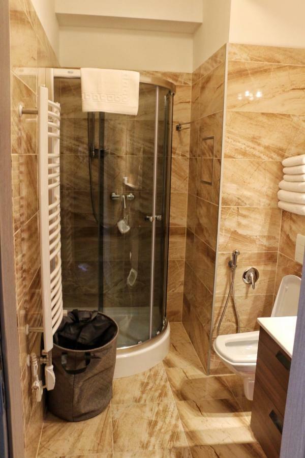 Apartments Moravska 24 كارلوفي فاري المظهر الخارجي الصورة