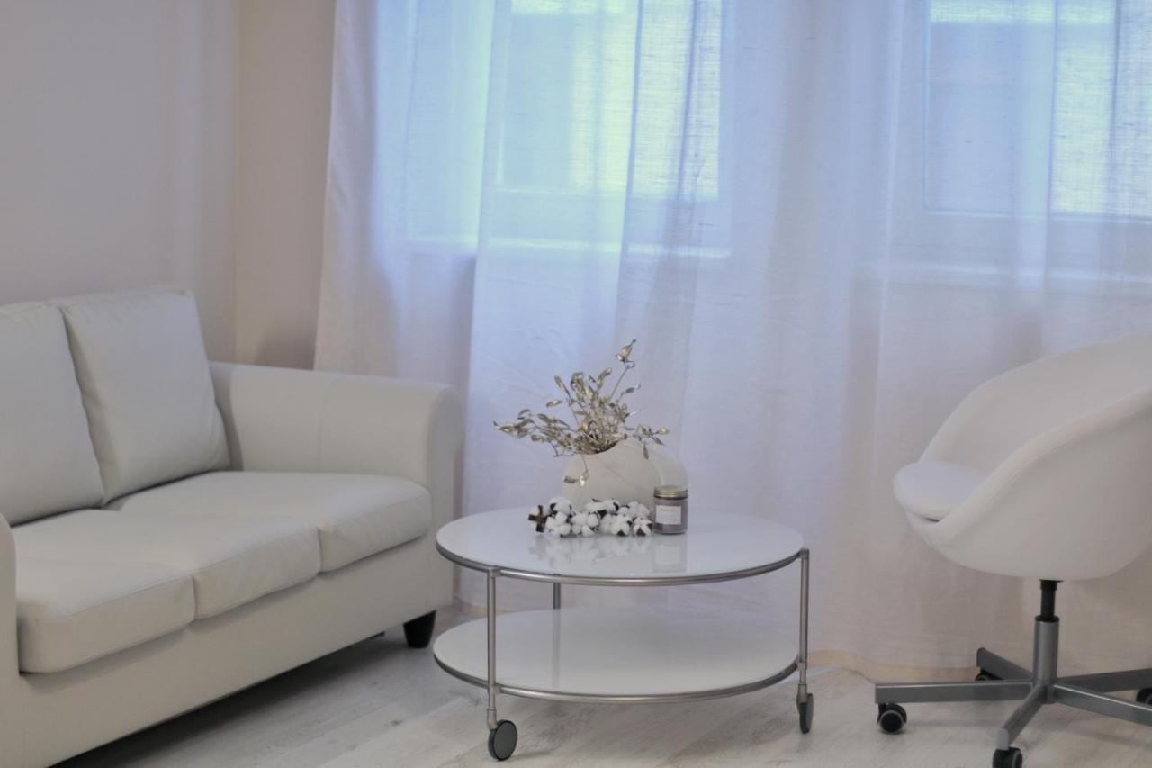 Apartments Moravska 24 كارلوفي فاري المظهر الخارجي الصورة